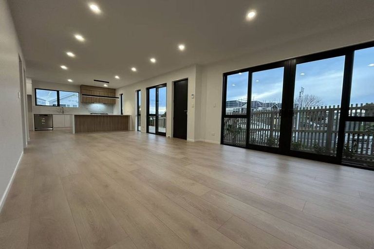 Photo of property in 26 The Boulevard, Sunnyhills, Auckland, 2010