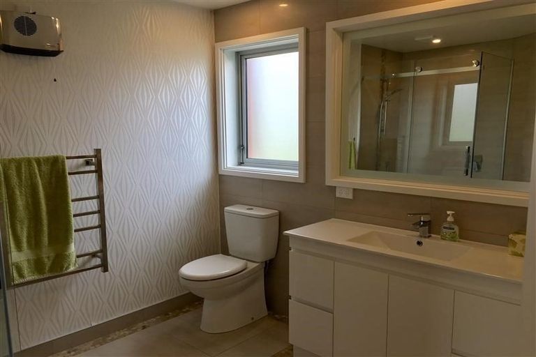 Photo of property in 34 Sylvan Avenue, Waikanae, 5036