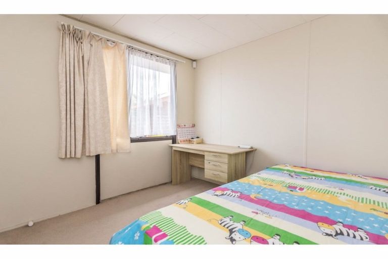 Photo of property in 1 Ireland Place, Ranui, Auckland, 0612