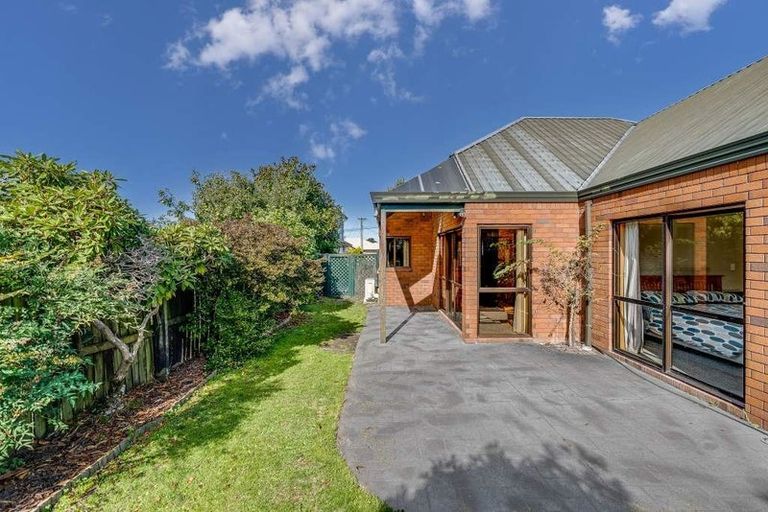 Photo of property in 2/35 Cutts Road, Russley, Christchurch, 8042