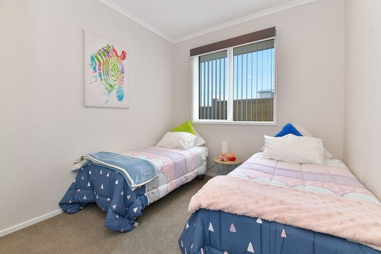 Photo of property in 24 Manuel Road, Silverdale, 0932