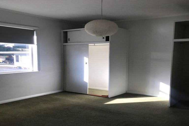 Photo of property in 52 Happy Valley Road, Owhiro Bay, Wellington, 6023