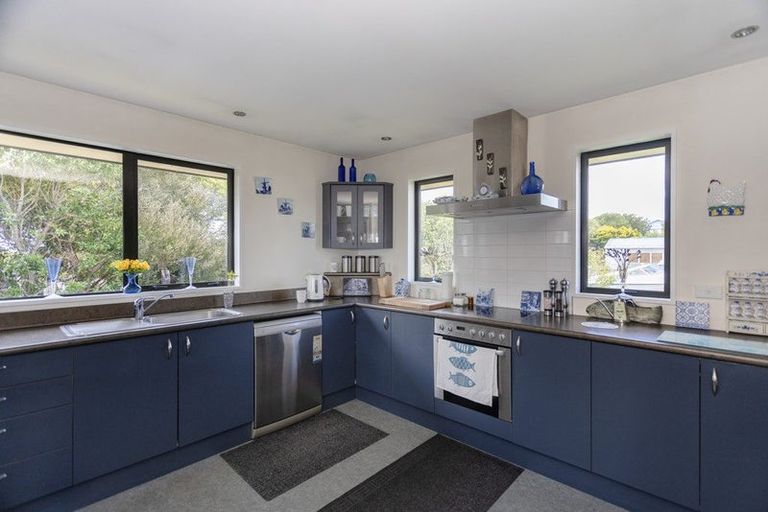 Photo of property in 31 Burnett Street, Kakanui, Oamaru, 9495