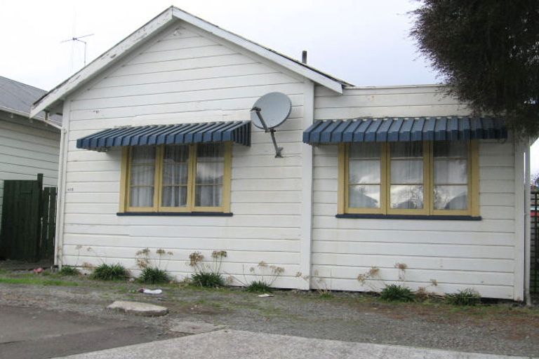 Photo of property in 412 Featherston Street, Palmerston North, 4414