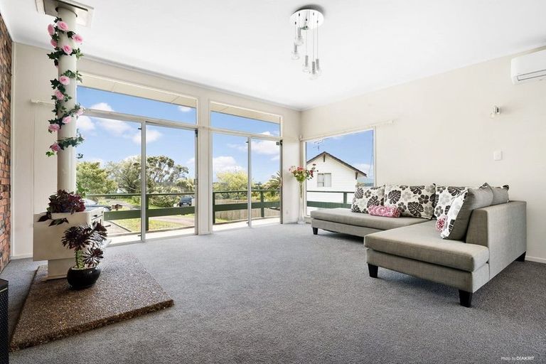Photo of property in 40 Chequers Avenue, Glenfield, Auckland, 0629