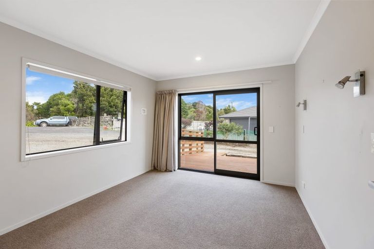 Photo of property in 21b Heta Road, Highlands Park, New Plymouth, 4312
