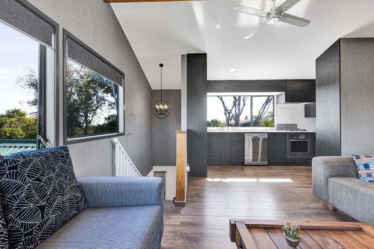 Photo of property in 31a Truby King Street, Merrilands, New Plymouth, 4312