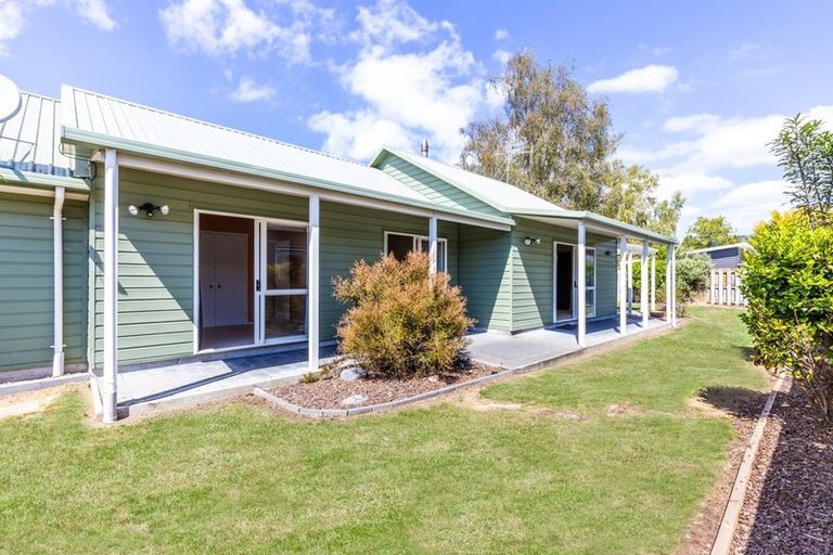 Photo of property in 35 Te Iwiheke Place, Turangi, 3334