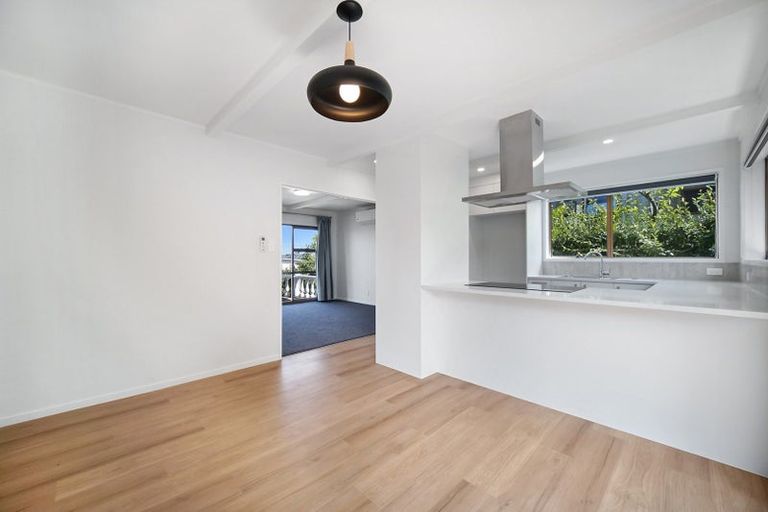Photo of property in 2 Icarus Place, Half Moon Bay, Auckland, 2012