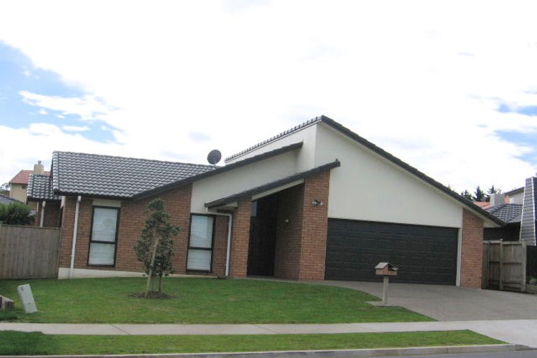 Photo of property in 86 Cyril French Drive, Flat Bush, Auckland, 2016