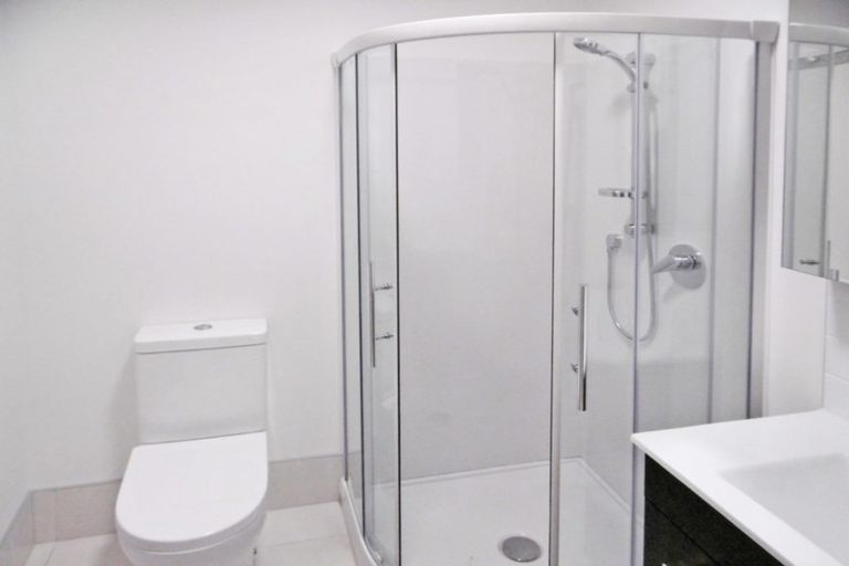 Photo of property in La Residence Du Lac, 31/527 Frankton Road, Queenstown, 9300