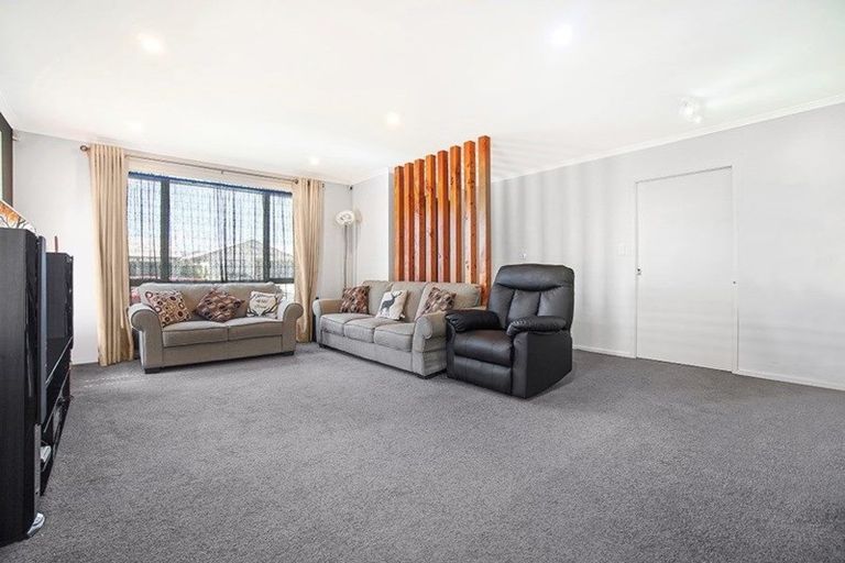 Photo of property in 72 Arion Road, Takanini, 2112