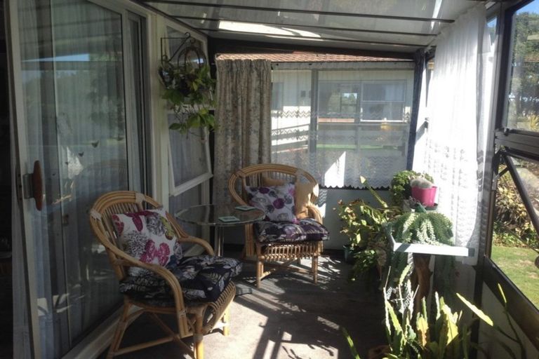 Photo of property in 22 High Street East, Waitara, 4320