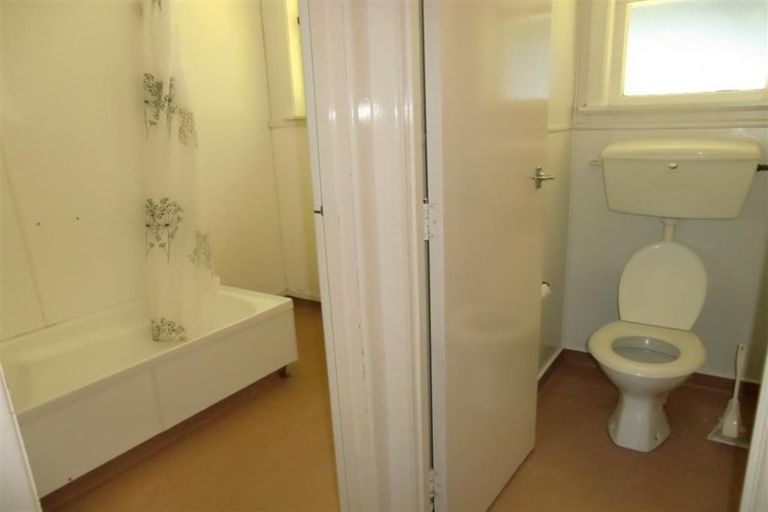 Photo of property in 50a Glenpark Avenue, Frankleigh Park, New Plymouth, 4310