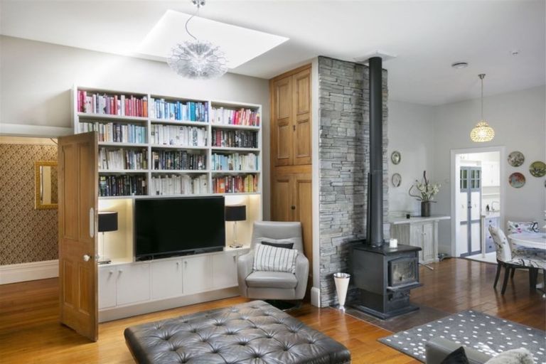 Photo of property in 1 Malcolm Avenue, Cashmere, Christchurch, 8022