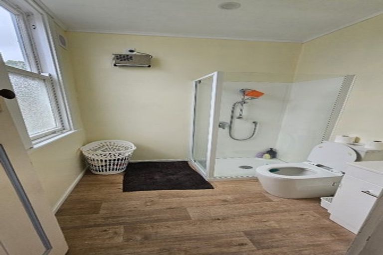 Photo of property in 6 Roxburgh Grove, Petone, Lower Hutt, 5012