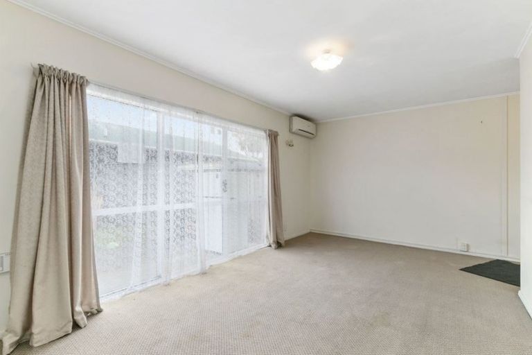 Photo of property in 21-22 Trevethick Grove, Woburn, Lower Hutt, 5010