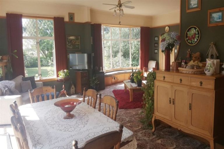 Photo of property in 429 Timaru Road, Waimate, 7978