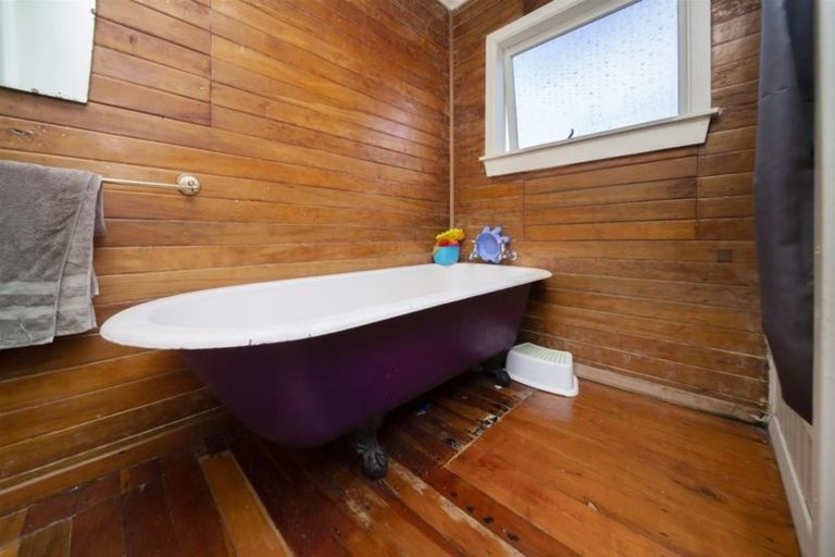 Photo of property in 371 Waihi Road, Normanby, Hawera, 4614