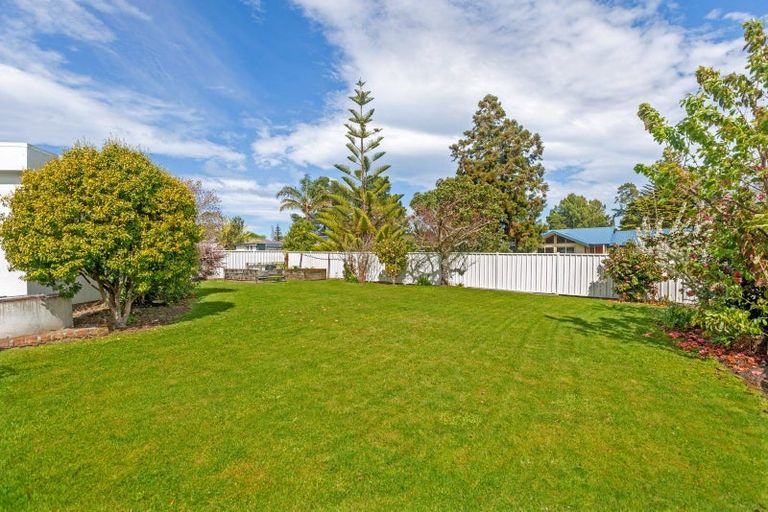 Photo of property in 15 Island Road, Whataupoko, Gisborne, 4010