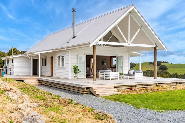 Photo of property in 169 Te Toiroa Road, Ngunguru, Whangarei, 0173