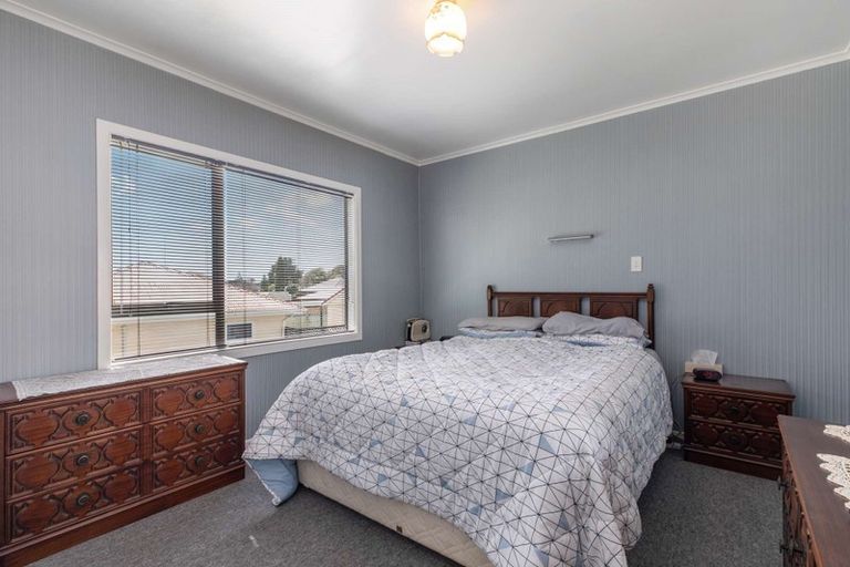 Photo of property in 1/13 Hill Crescent, Papakura, 2110