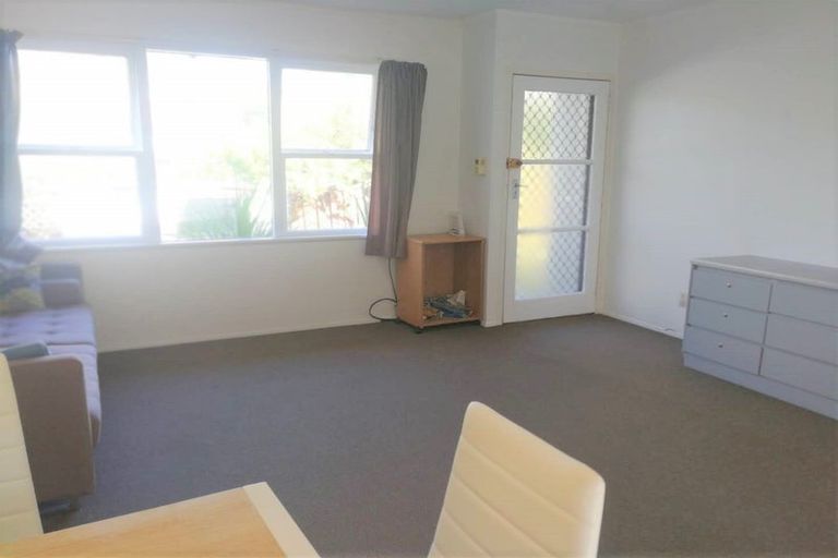 Photo of property in 2/12 Meadway, Sunnyhills, Auckland, 2010