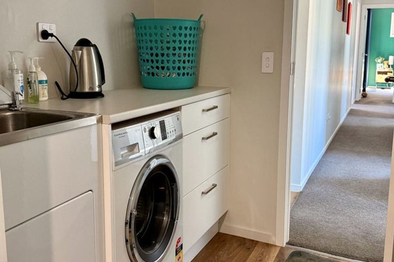 Photo of property in 3 Huntaway Close, Stoke, Nelson, 7011