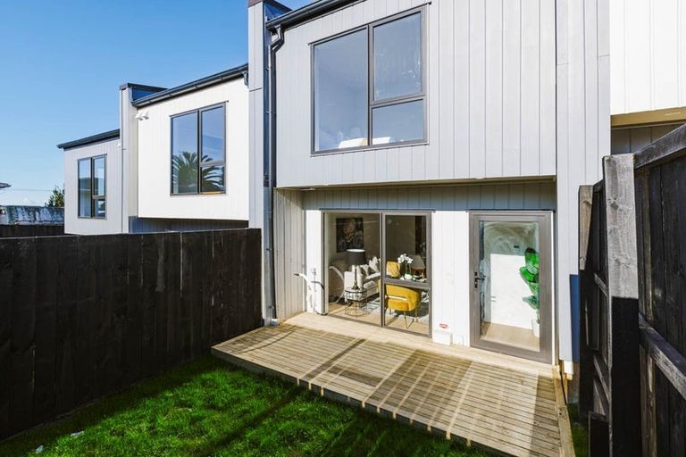 Photo of property in 28a Friedlanders Road, Manurewa, Auckland, 2102