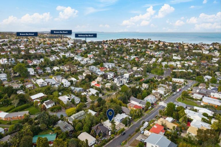 Photo of property in 2/71 Saddleback Rise, Murrays Bay, Auckland, 0630