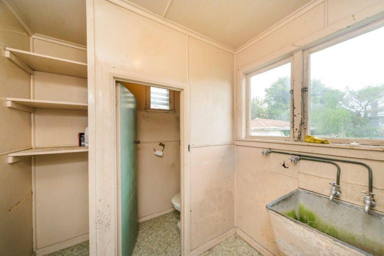 Photo of property in 214 Botanical Road, Takaro, Palmerston North, 4412