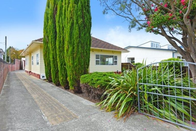 Photo of property in 159 Waterloo Road, Hutt Central, Lower Hutt, 5010