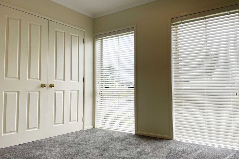 Photo of property in 19 San Bernadino Drive, Henderson, Auckland, 0612