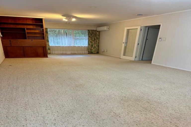 Photo of property in 1/88 Lake Road, Northcote, Auckland, 0627