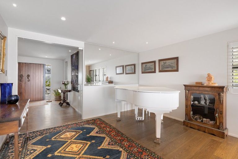 Photo of property in 17 Shaw Road, Waihi Beach, 3611