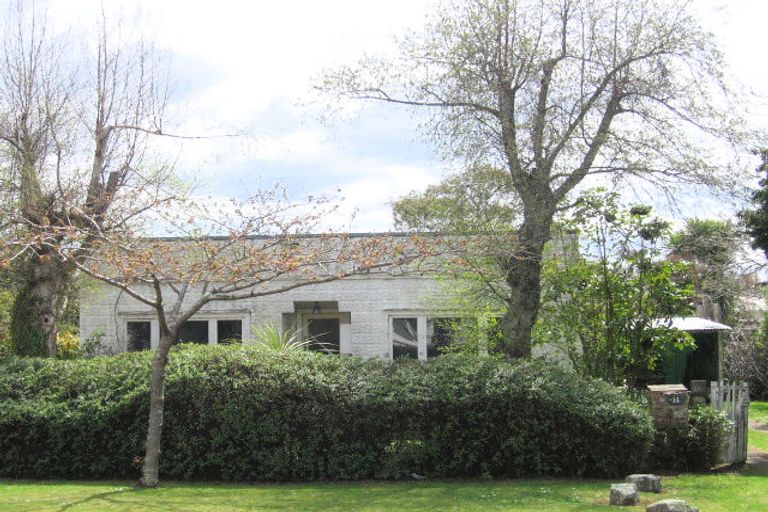 Photo of property in 14 Cochrane Street, Fairy Springs, Rotorua, 3015