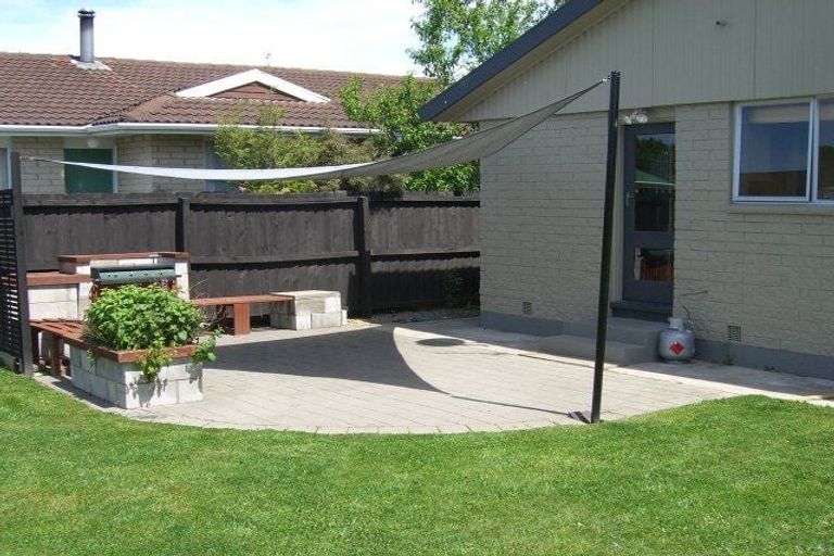 Photo of property in 61 Charnwood Crescent, Bishopdale, Christchurch, 8051