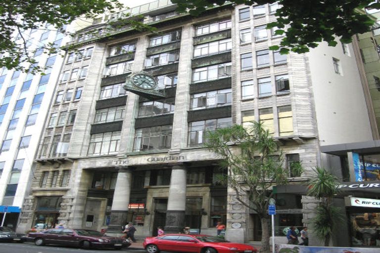 Photo of property in Guardian Apartments, 323/105 Queen Street, Auckland Central, Auckland, 1010