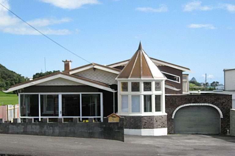 Photo of property in 6 Nobs Line, Strandon, New Plymouth, 4312