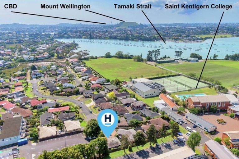 Photo of property in 1/26 Steeple Rise, Pakuranga, Auckland, 2010