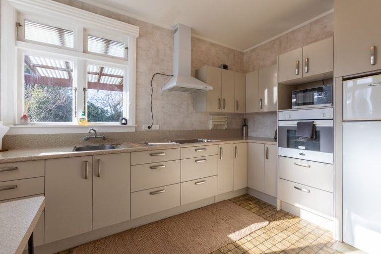 Photo of property in 43 Mcphee Street, Dannevirke, 4930