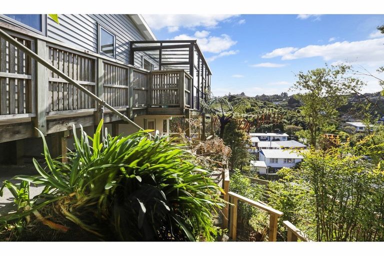 Photo of property in 100b Normandale Road, Normandale, Lower Hutt, 5010