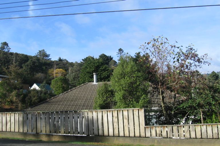 Photo of property in 16 Morrison Grove, Stokes Valley, Lower Hutt, 5019