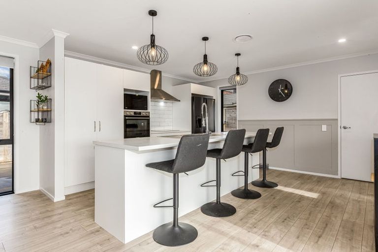 Photo of property in 27 Topsail Way, Whitby, Porirua, 5024