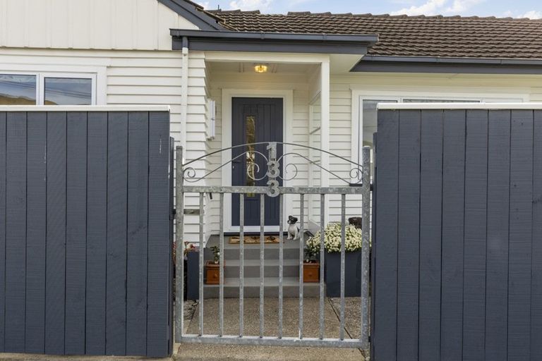 Photo of property in 133 Bell Road, Waiwhetu, Lower Hutt, 5010