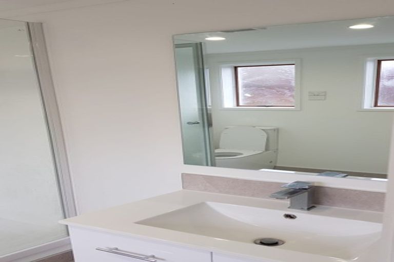 Photo of property in 3/82 Pah Road, Papatoetoe, Auckland, 2025