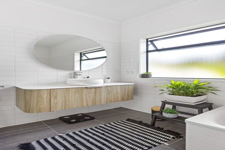 Photo of property in 44 John Brian Drive, Redvale, Albany, 0794