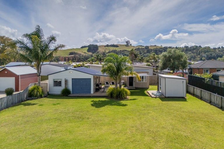 Photo of property in 26 Wells Place, Whitianga, 3510