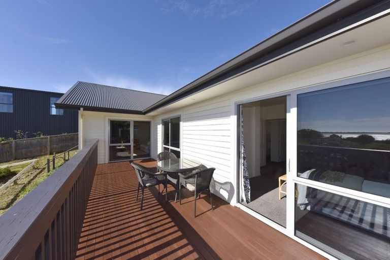 Photo of property in 5 Main Road, Redcliffs, Christchurch, 8081