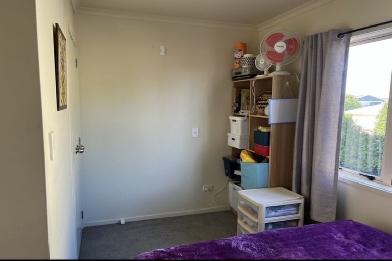 Photo of property in 7/4 Keeling Road, Henderson, Auckland, 0612